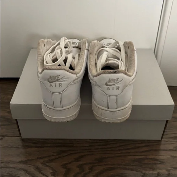 Nike White Air Force One - Picture 4 of 4